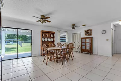 19200 SW 218th St, Miami, FL 33170 - Photo 8