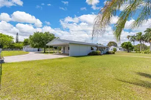 19200 SW 218th St, Miami, FL 33170 - Photo 2