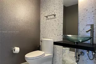 200 Biscayne Blvd Way, Miami, FL 33131 - Photo 8