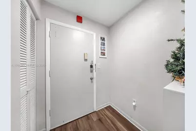 1101 NE 191st St #307, Miami, FL 33179 - Photo 4