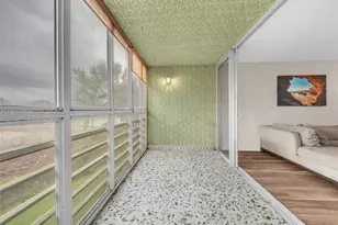 1101 NE 191st St, Miami, FL 33179 - Photo 14