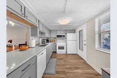 1101 NE 191st St #307, Miami, FL 33179 - Photo 10