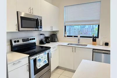 11772 SW 247th Ter, Homestead, FL 33032 - Photo 4