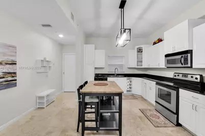 1640 Presidential Way #405, West Palm Beach, FL 33401 - Photo 4