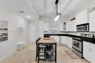 1640 Presidential Way, West Palm Beach, FL 33401 - Photo 4