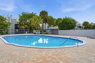 210 NW 87th Ave, Miami, FL 33172 - Photo 20