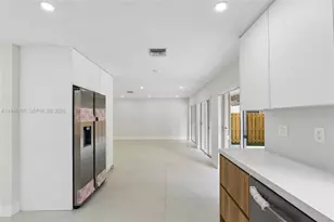 15174 SW 111th St, Miami, FL 33196 - Photo 12