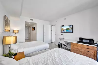 2602 E Hallandale Beach Blvd #R906, Hallandale Beach, FL 33009 - Photo 34