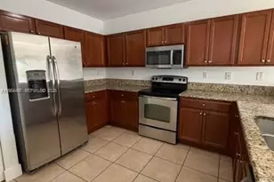 11601 NW 89th St, Doral, FL 33178 - Photo 2