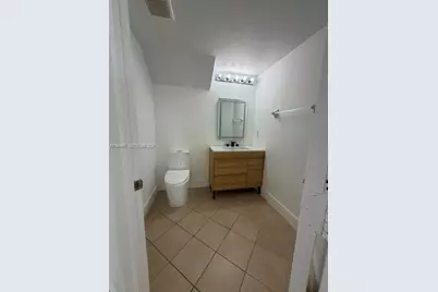 11601 NW 89th St #202, Doral, FL 33178 - Photo 34