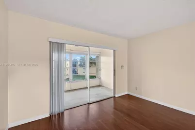 6070 NW 64th Ave #308, Tamarac, FL 33319 - Photo 4
