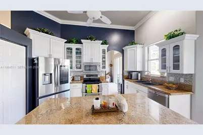 2835 Fairways Dr, Homestead, FL 33035 - Photo 18