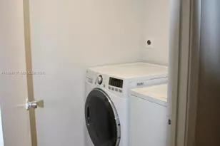 3001 N Oakland Forest Dr, Oakland Park, FL 33309 - Photo 26