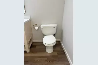 3001 N Oakland Forest Dr #104, Oakland Park, FL 33309 - Photo 20