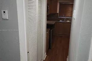 14901 SW 4th St, Pembroke Pines, FL 33027 - Photo 8