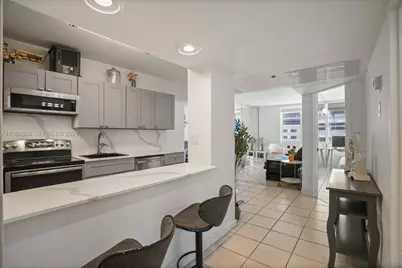 100 Lincoln Rd #825, Miami Beach, FL 33139 - Photo 8