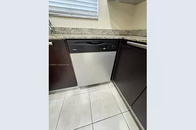 11207 Royal Palm Blvd #11207, Coral Springs, FL 33065 - Photo 12