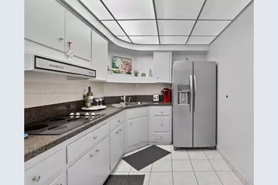 3233 NE 34th St #1207, Fort Lauderdale, FL 33308 - Photo 14
