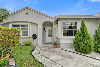 11761 NW 12th St, Pembroke Pines, FL 33026 - Photo 2