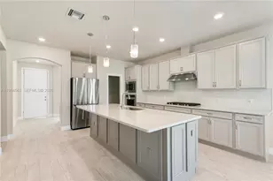 8185 Tailshot Ct, Lake Worth, FL 33467 - Photo 4