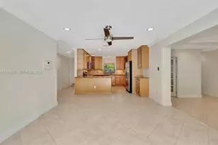 11 Forest Hills Ln, Boca Raton, FL 33431 - Photo 8