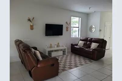 1161 SW 8th Ave, Florida City, FL 33034 - Photo 8