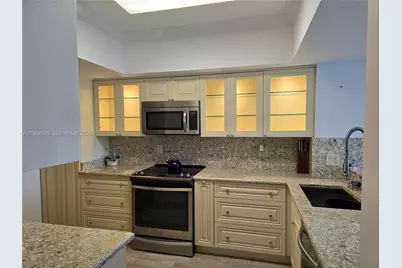 2880 NE 14th St Cswy #311, Pompano Beach, FL 33062 - Photo 4