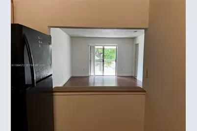 6001 Shakerwood Cir #204, Tamarac, FL 33319 - Photo 6