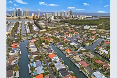 3401 NE 165th St, North Miami Beach, FL 33160 - Photo 50