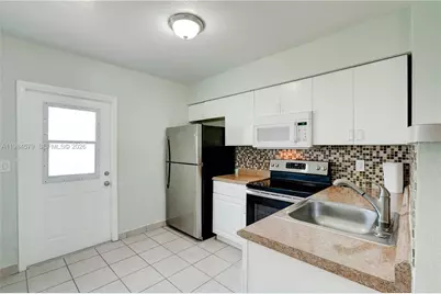 201 SW 9th Ave #1-3, Hallandale Beach, FL 33009 - Photo 10