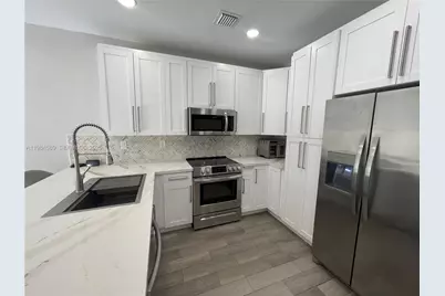 8900 SW 226th Ter, Cutler Bay, FL 33190 - Photo 6