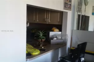 10000 NW 80th Ct, Hialeah Gardens, FL 33016 - Photo 4
