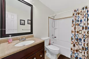 889 Hamilton Dr, Homestead, FL 33034 - Photo 20