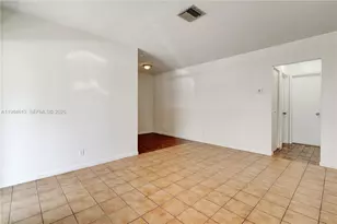 856 SW 10th St, Hallandale Beach, FL 33009 - Photo 6