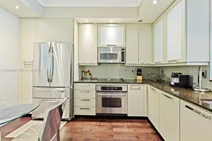 3340 NE 190th St, Aventura, FL 33180 - Photo 16