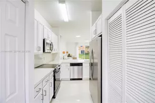 8920 SW 18th St, Miramar, FL 33025 - Photo 12