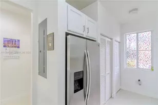 8920 SW 18th St, Miramar, FL 33025 - Photo 10