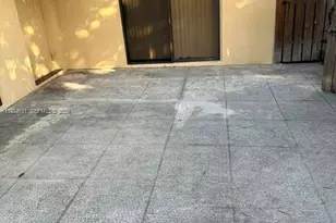 713 NW 99th Cir, Plantation, FL 33324 - Photo 2