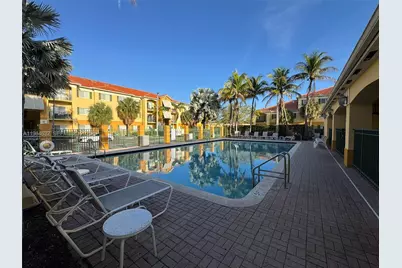 7280 NW 114th Ave #101-8, Doral, FL 33178 - Photo 16