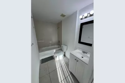 7280 NW 114th Ave #101-8, Doral, FL 33178 - Photo 14