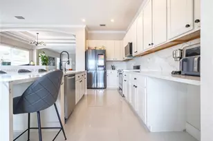 903 NW 167th Ave, Pembroke Pines, FL 33028 - Photo 10