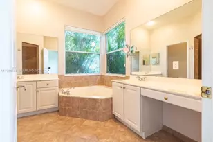 903 NW 167th Ave, Pembroke Pines, FL 33028 - Photo 36