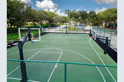 903 NW 167th Ave, Pembroke Pines, FL 33028 - Photo 78