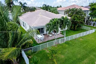 903 NW 167th Ave, Pembroke Pines, FL 33028 - Photo 58