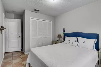 9224 Grand Canal Dr, Miami, FL 33174 - Photo 20
