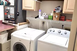 5823 Plum Harbor Cir, Tamarac, FL 33321 - Photo 22