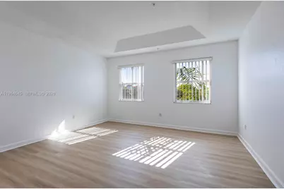 10022 NW 7th St #206, Miami, FL 33172 - Photo 14