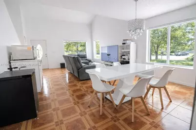 14615 SW 142nd Place Cir, Miami, FL 33186 - Photo 6