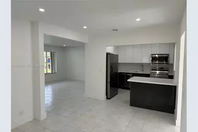 2400 N 57th Way, Hollywood, FL 33021 - Photo 4