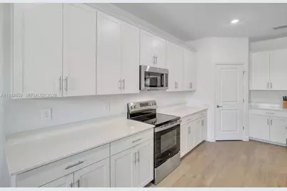 10419 Mineral, Fort Myers, FL 33917 - Photo 6